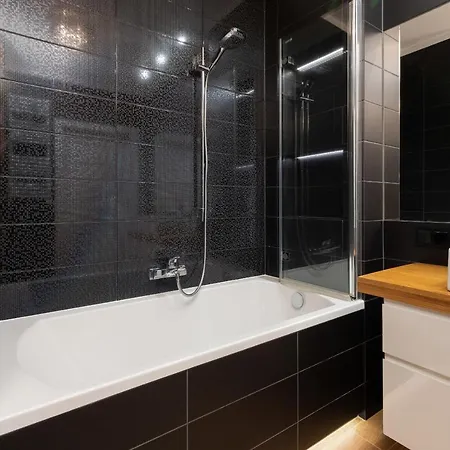 Albatross Towers Przymorze By Renters Appartement