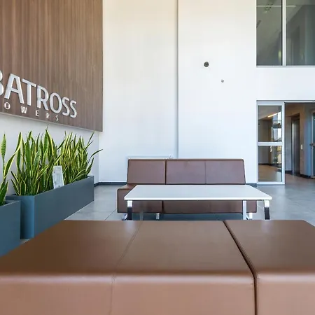 Albatross Towers Przymorze By Renters *